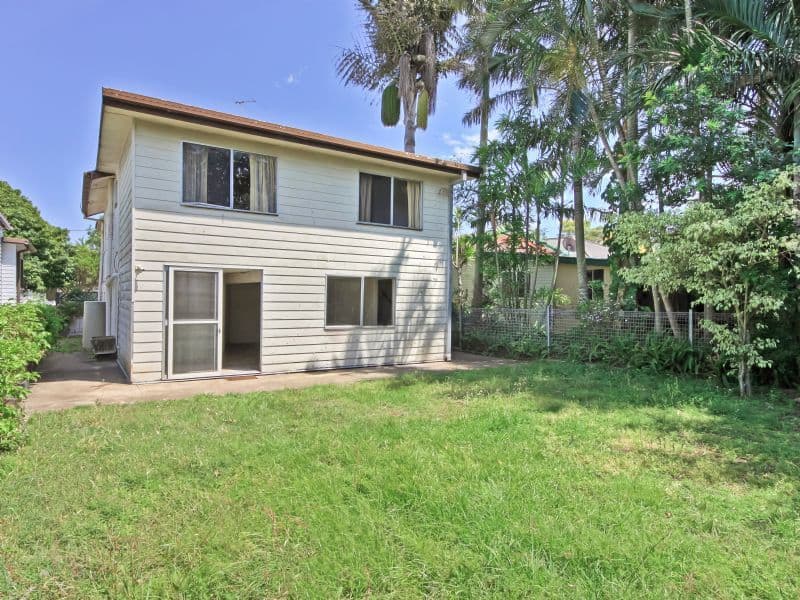 26 Mclennan Street, WOODY POINT QLD 4019, Woody Point - Image 1