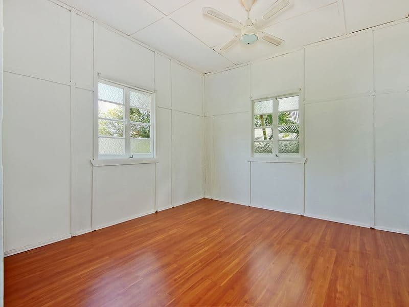 26 Mclennan Street, WOODY POINT QLD 4019, Woody Point - Thumbnail 6