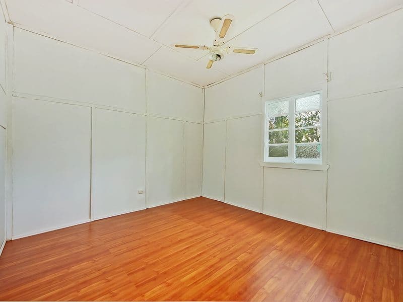 26 Mclennan Street, WOODY POINT QLD 4019, Woody Point - Thumbnail 7