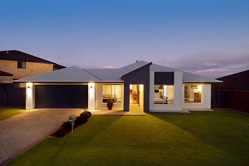 31 Kimbolton Drive, REDLAND BAY QLD 4165, Redland Bay - Thumbnail 2