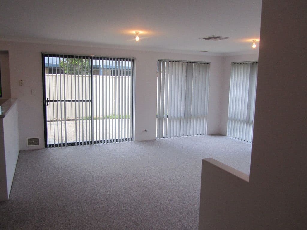 10 Cleopatra Circuit, Bertram WA 6167, Bertram - Thumbnail 3