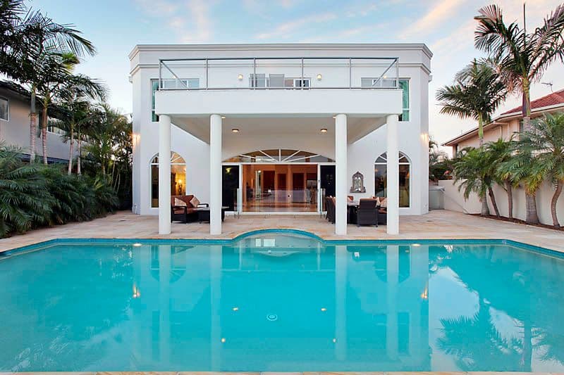 27 San Simeon Drive, Clear Island Waters QLD 4226, Clear Island Waters - Thumbnail 3