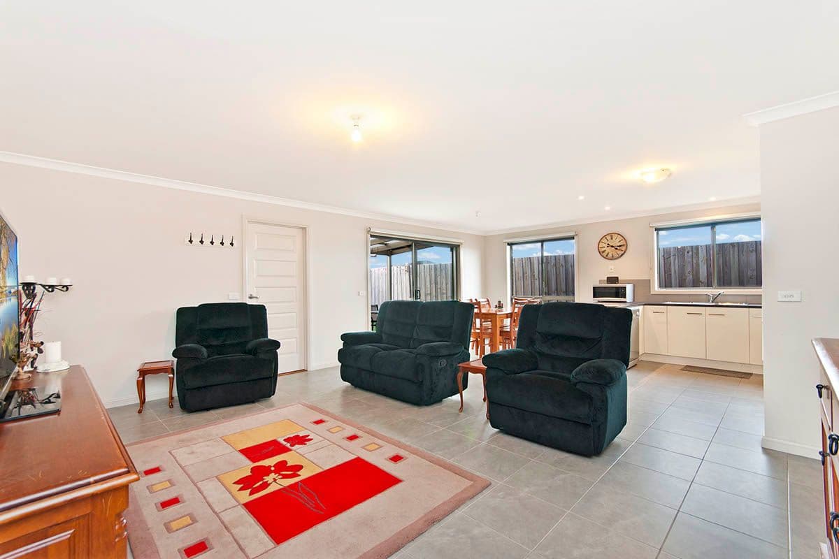 4 O'Sullivan Drive, WARRNAMBOOL VIC 3280, Warrnambool - Thumbnail 2