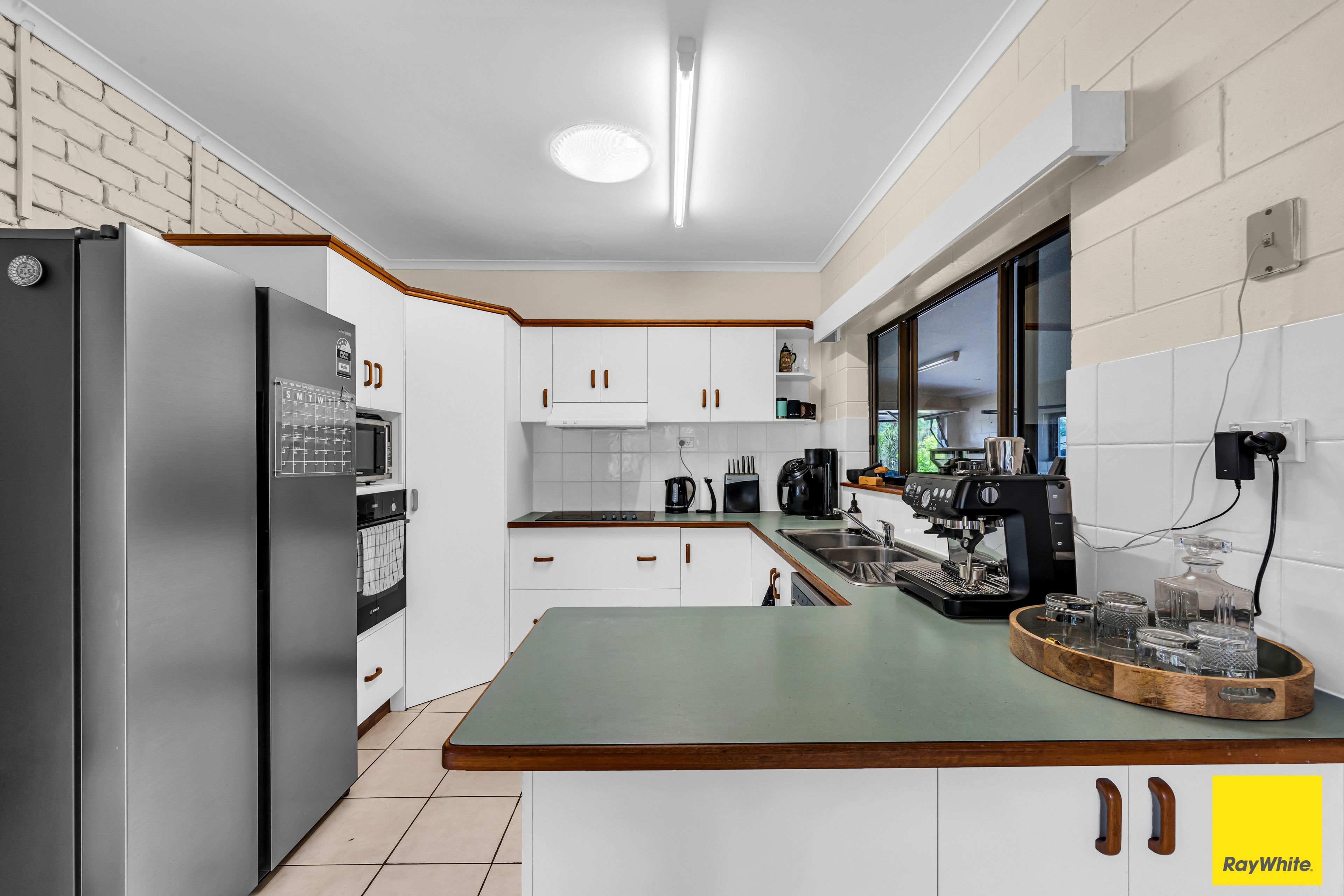 12 Vista Street, Bayview Heights QLD 4868, Bayview Heights - Thumbnail 3