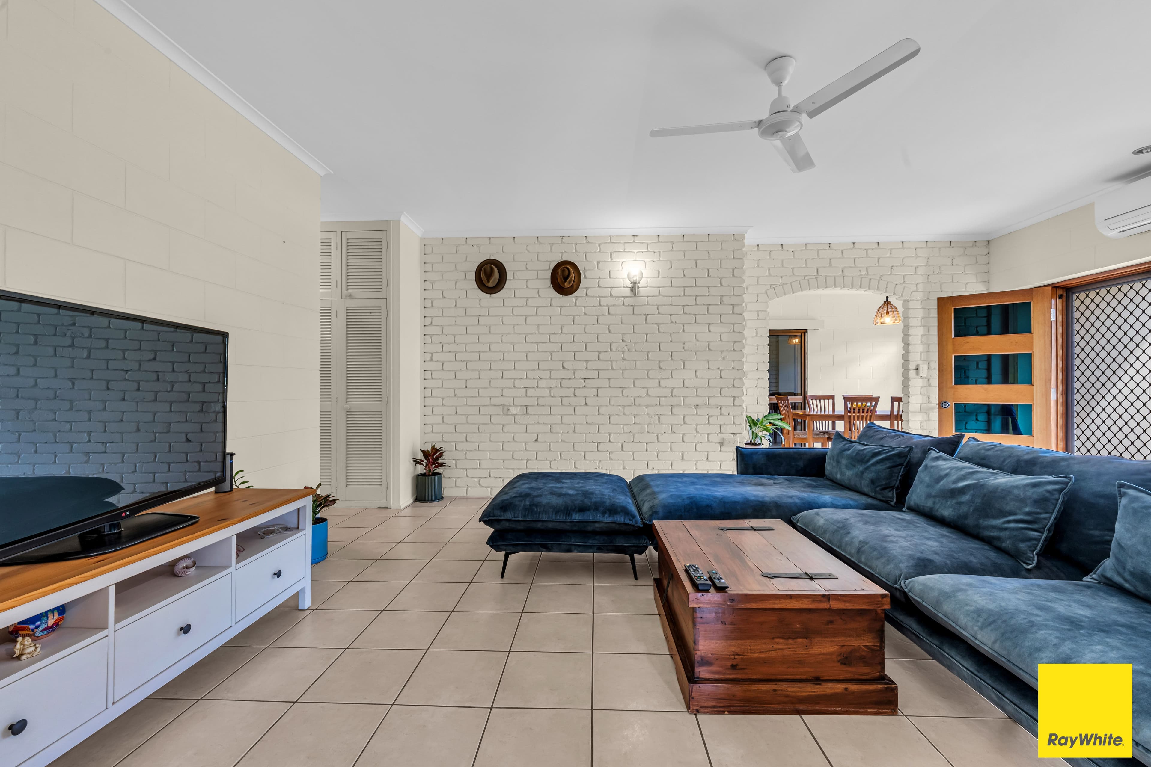 12 Vista Street, Bayview Heights QLD 4868, Bayview Heights - Thumbnail 4
