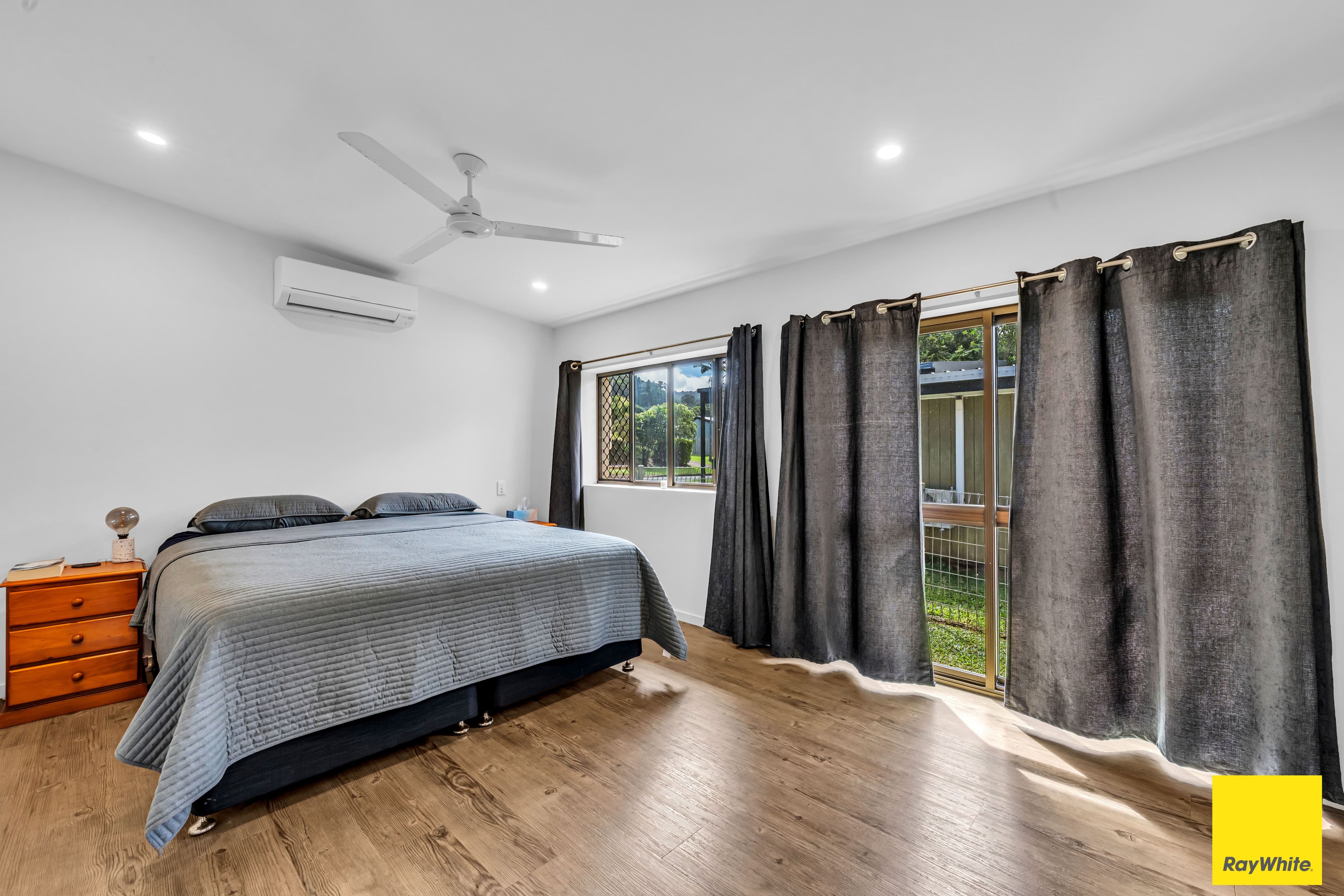 12 Vista Street, Bayview Heights QLD 4868, Bayview Heights - Thumbnail 5