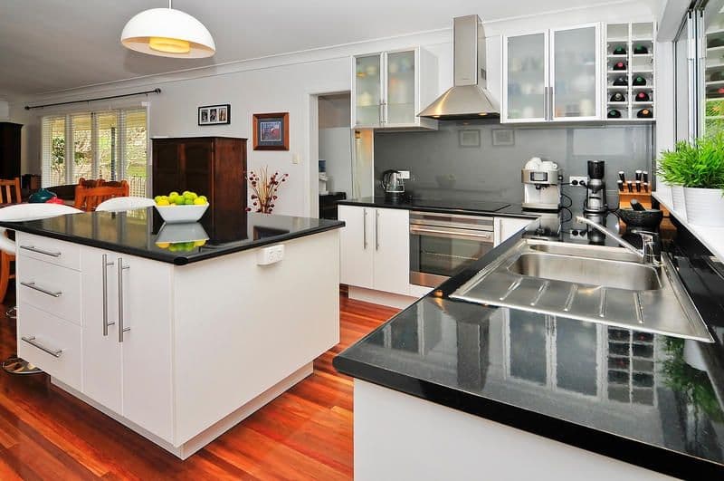 193 Cliveden Avenue, OXLEY QLD 4075, Oxley - Thumbnail 4