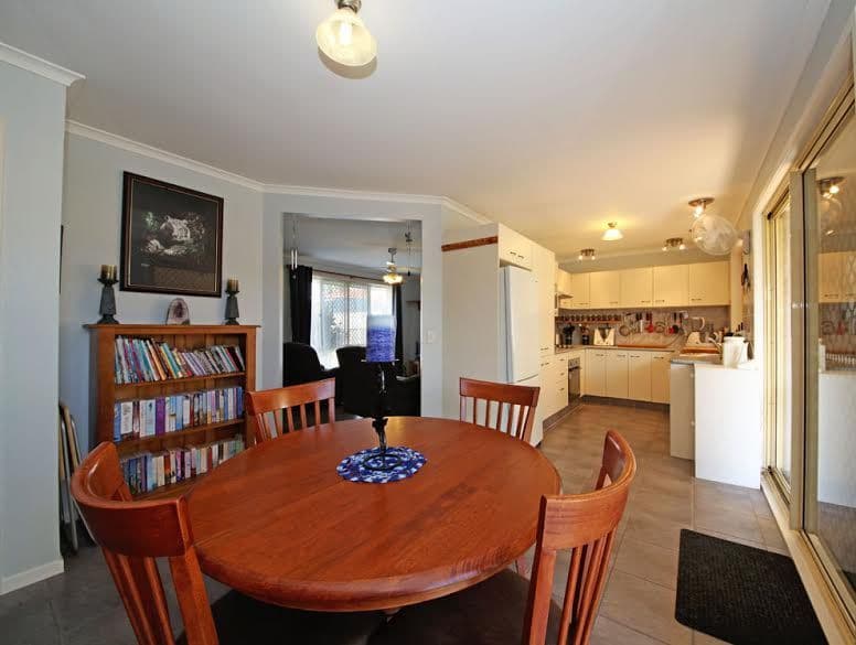 2 St Martin Court, DECEPTION BAY QLD 4508, Deception Bay - Thumbnail 4