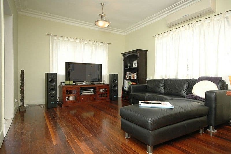 21 Martha Street, CAMP HILL QLD 4152, Camp Hill - Thumbnail 2