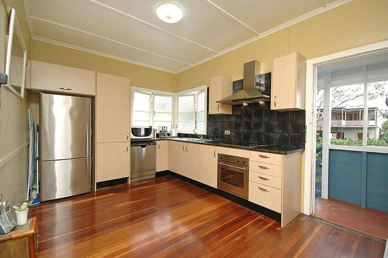 21 Martha Street, CAMP HILL QLD 4152, Camp Hill - Thumbnail 4
