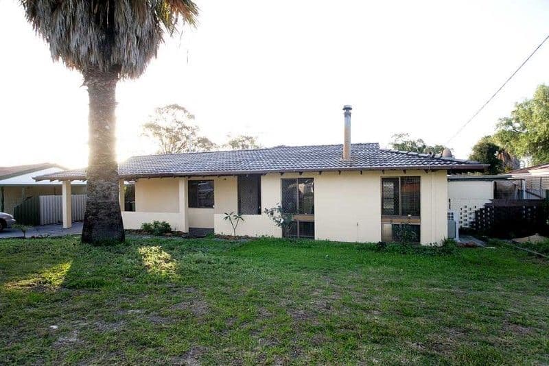 77 Hume Road, THORNLIE WA 6108, Thornlie - Thumbnail 2