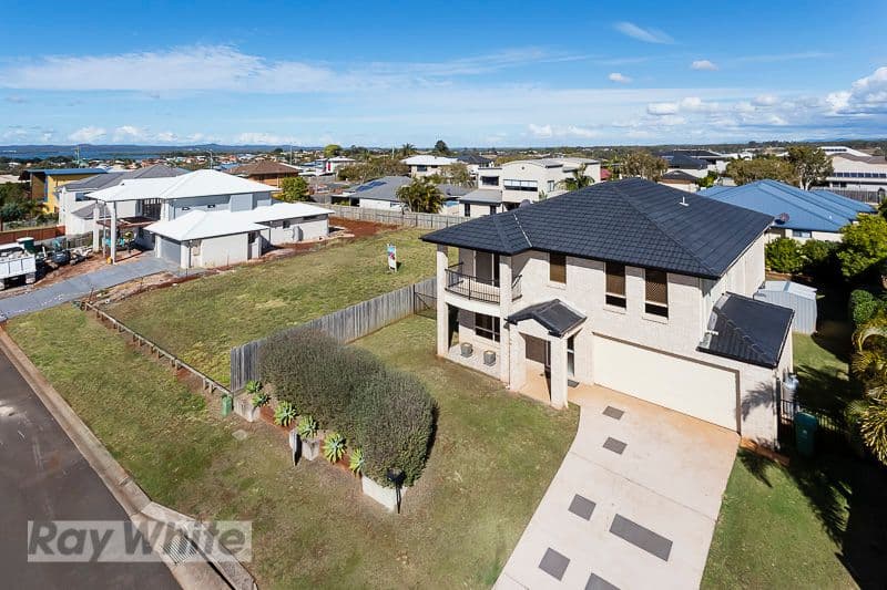 30 Huntly Place, REDLAND BAY QLD 4165, Redland Bay - Thumbnail 3