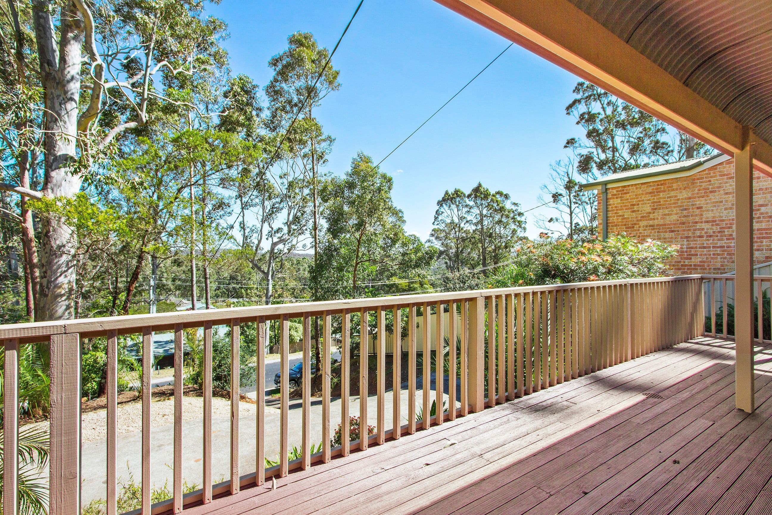 37 Dominic Drive, Batehaven - Thumbnail 2
