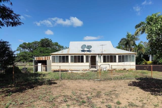 51 McWhannell Street, Aramac QLD 4726, Aramac - Image 1