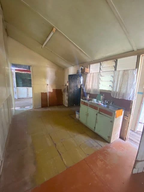 51 McWhannell Street, Aramac QLD 4726, Aramac - Thumbnail 2