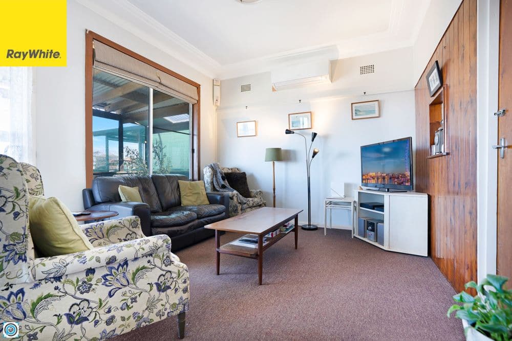14 Canberra Road, Lake Heights NSW 2502, Lake Heights - Thumbnail 5