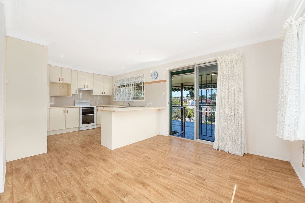 18 Houghton Avenue, Redcliffe QLD 4020, Redcliffe - Thumbnail 5