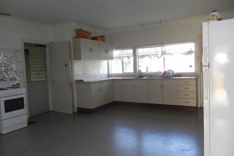 32 Factory Street, PITTSWORTH QLD 4356, Pittsworth - Thumbnail 3