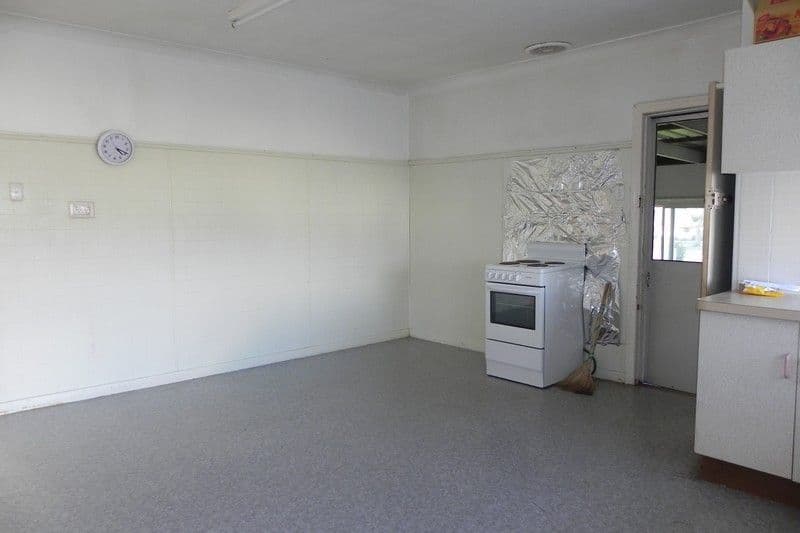 32 Factory Street, PITTSWORTH QLD 4356, Pittsworth - Thumbnail 5