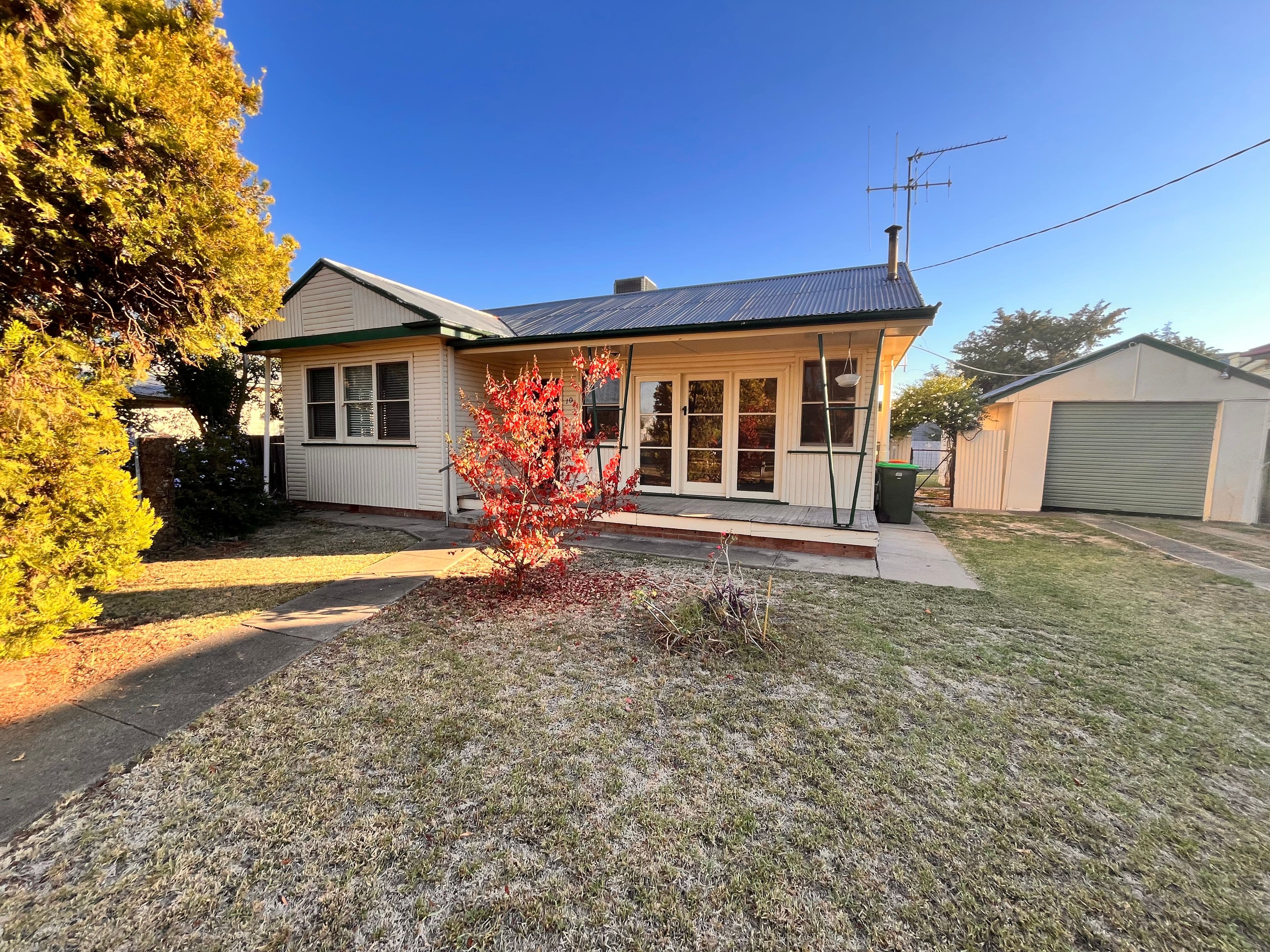 10 Oxford Street, Forbes NSW 2871, Forbes - Image 1