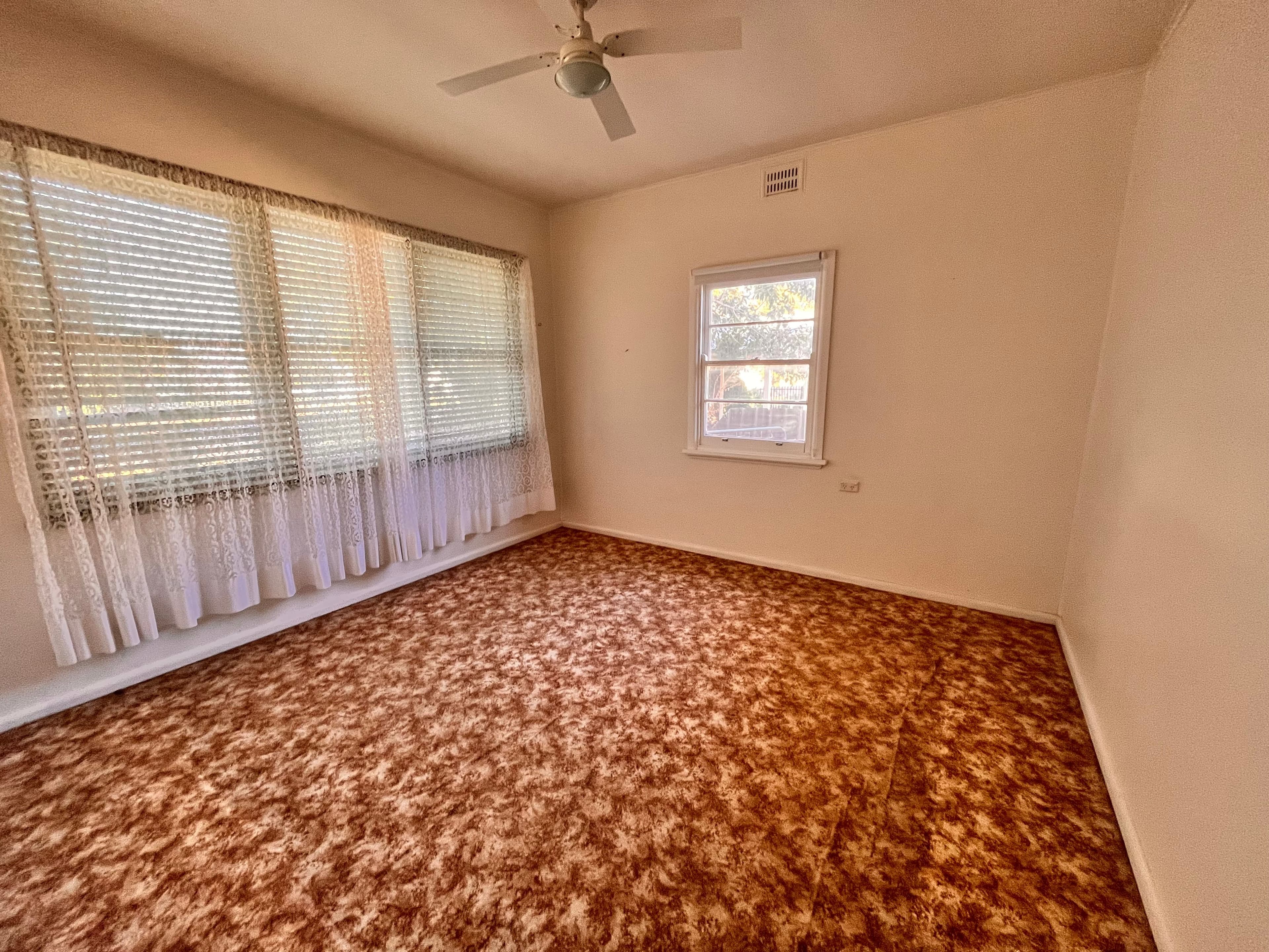 10 Oxford Street, Forbes NSW 2871, Forbes - Thumbnail 8