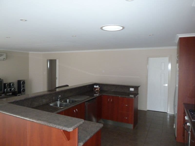 52 Heath Street, MOUNT GAMBIER SA 5290, Mount Gambier - Thumbnail 6