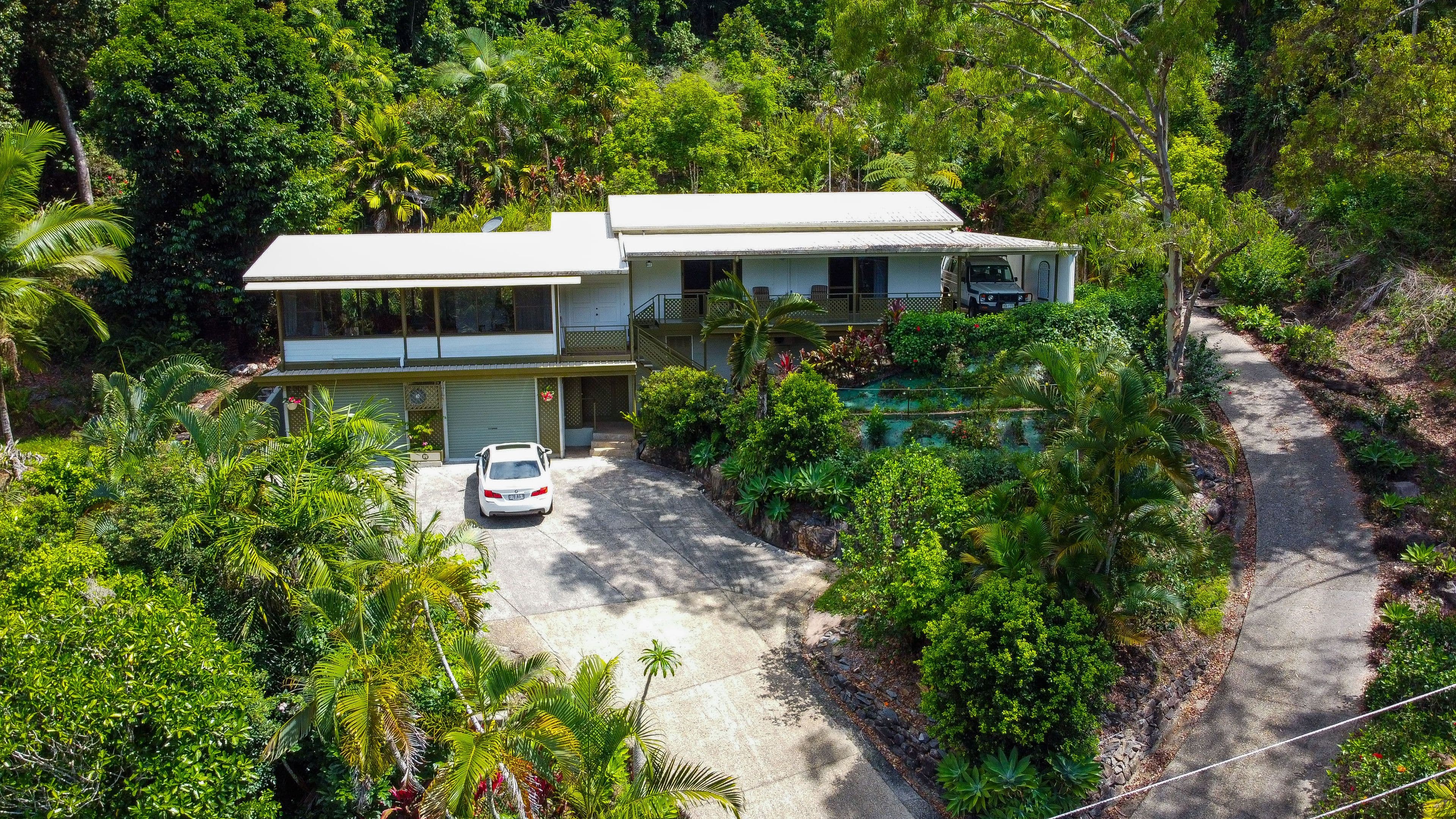 26-28 Cascades Drive, Redlynch QLD 4870, Redlynch - Thumbnail 3