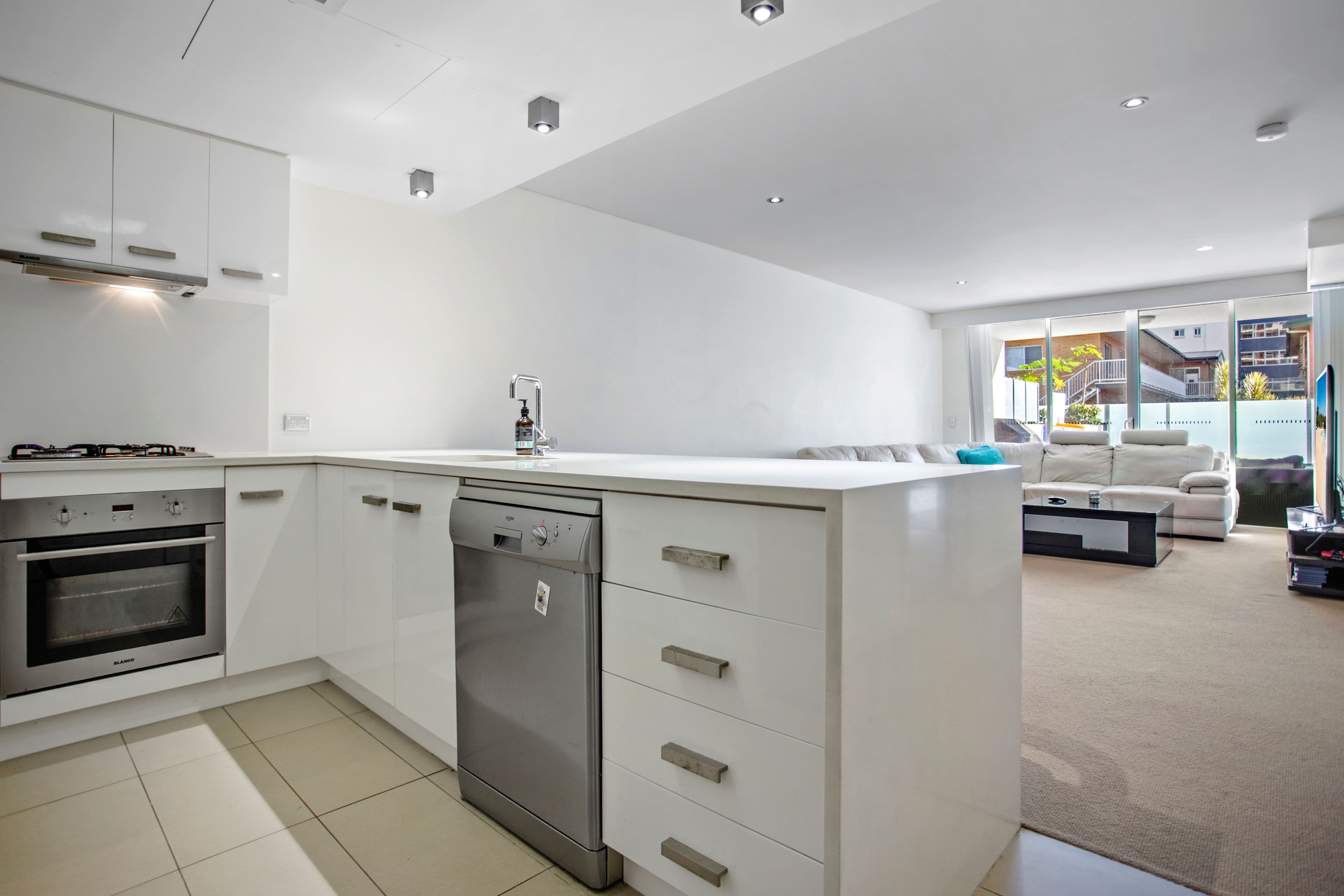 215 Boundary Street, RAINBOW BAY QLD 4225, Rainbow Bay - Thumbnail 3