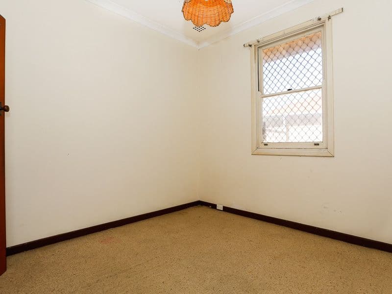 15 Bradshaw Street, Eden Hill WA 6054, Eden Hill - Thumbnail 6