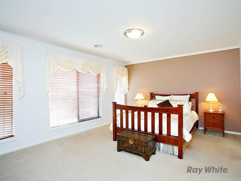 6 Lynch Court, BERWICK VIC 3806, Berwick - Thumbnail 5