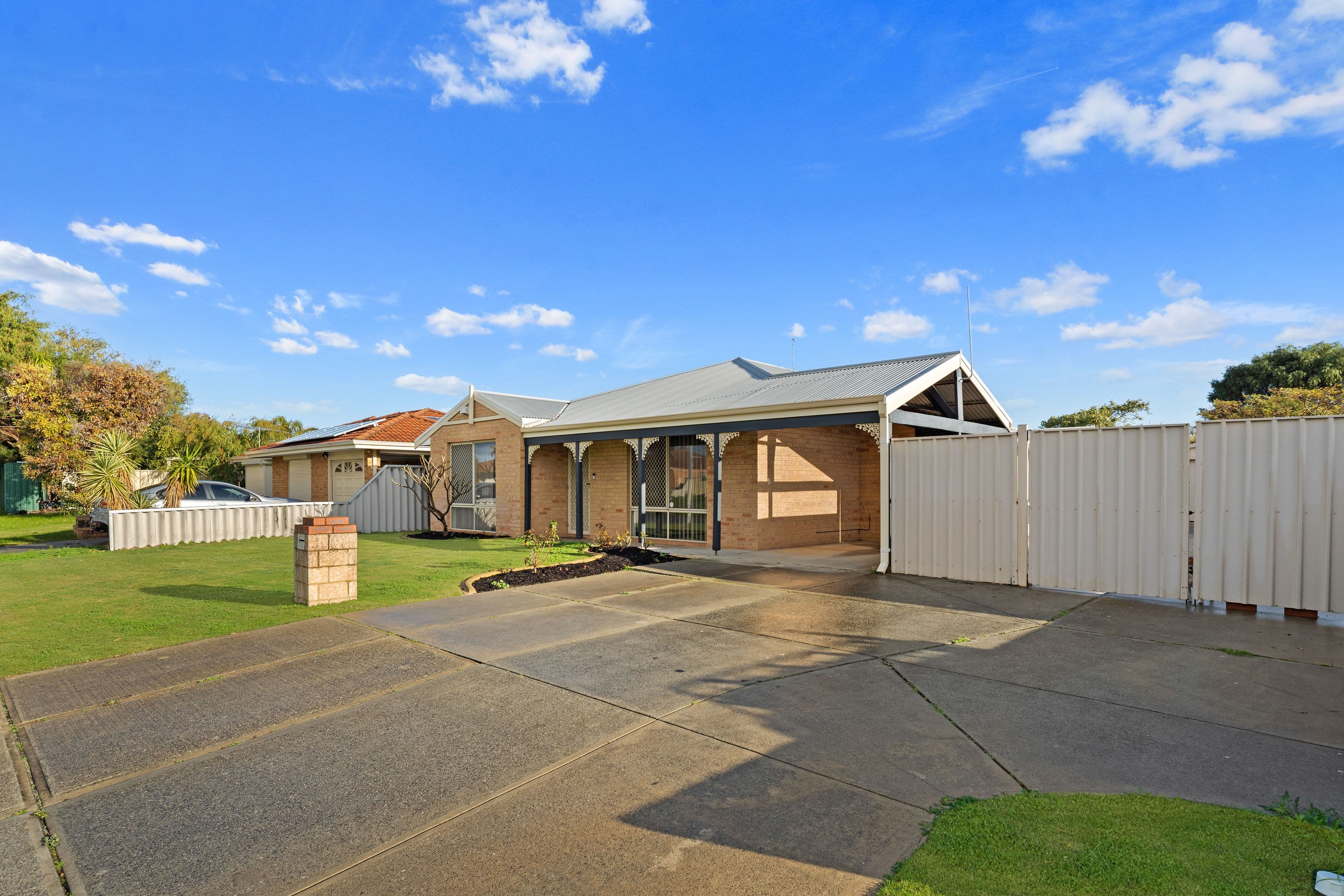 72 Discovery Crescent, Port Kennedy WA 6172, Port Kennedy - Thumbnail 3