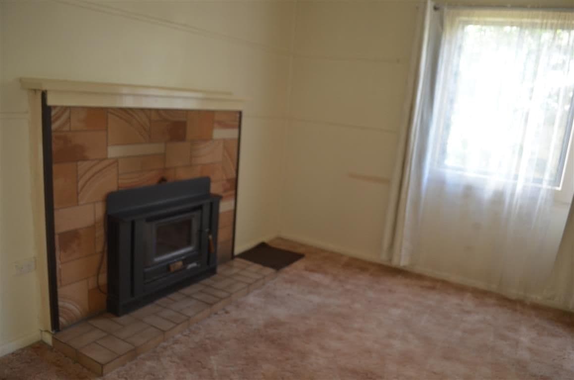 184 Capper Street, Tumut - Thumbnail 4