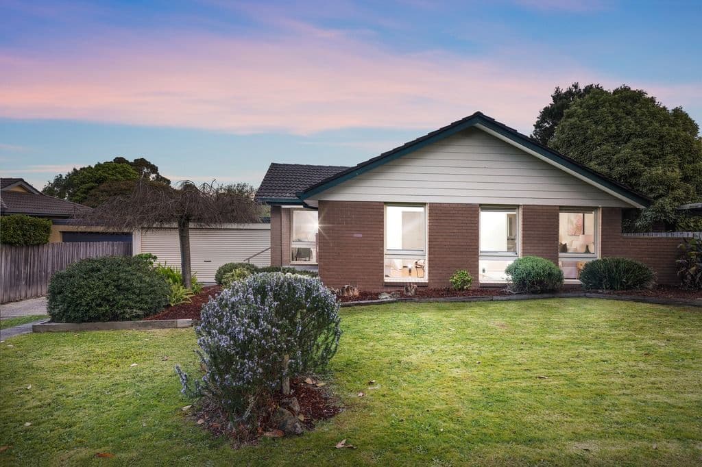 4 Chartwell Drive, Wantirna VIC 3152, Wantirna - Image 1