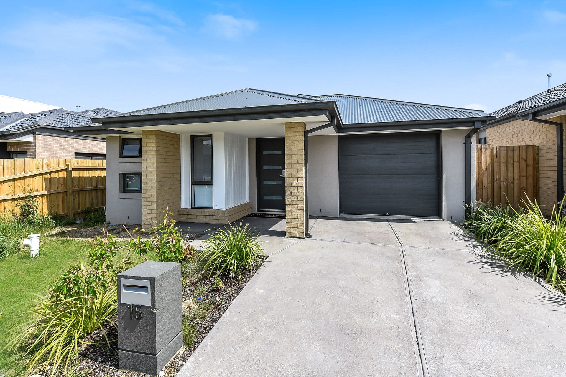 15 Merlot Way, Clyde North VIC 3978, Clyde North - Image 1
