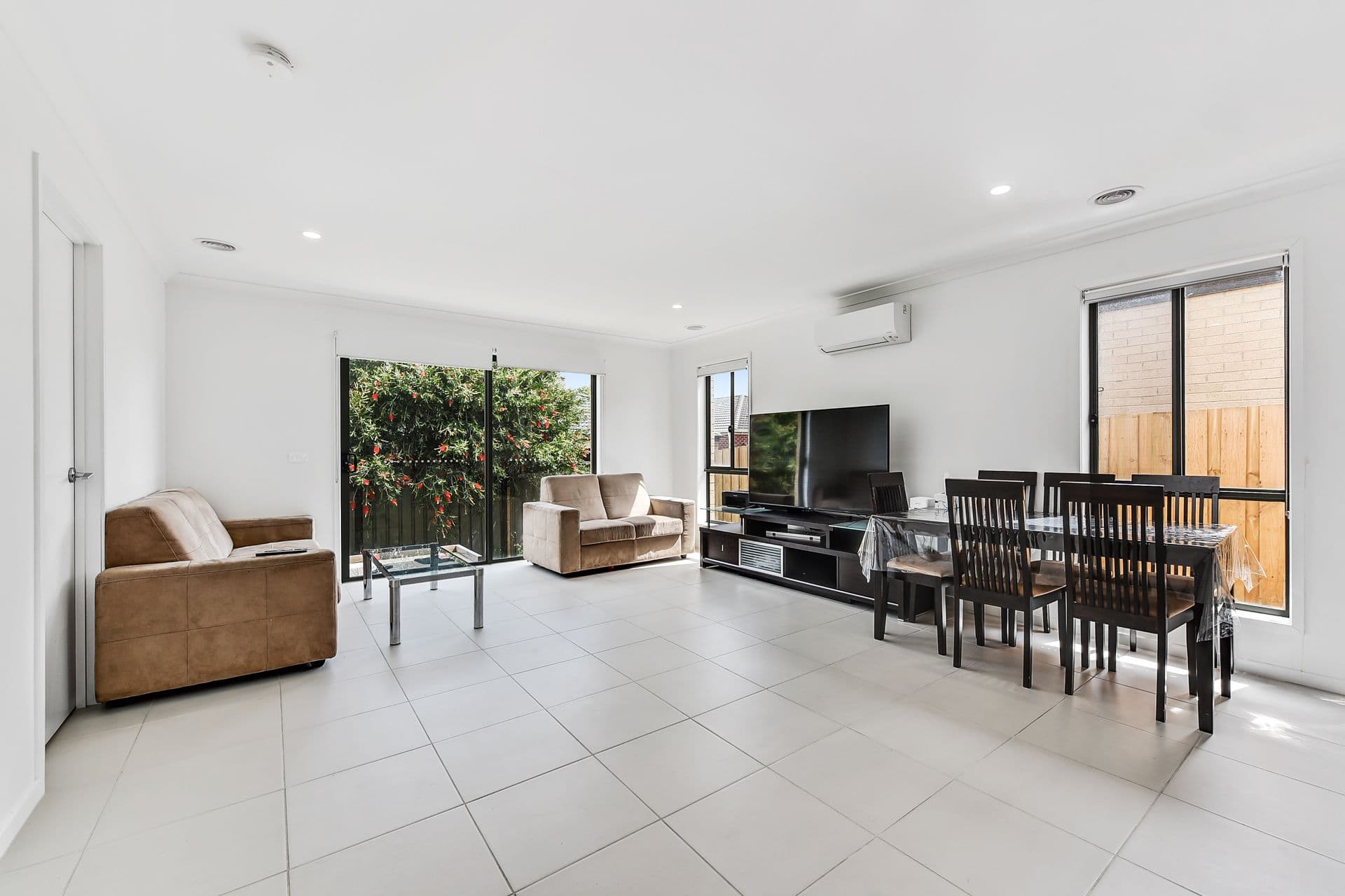 15 Merlot Way, Clyde North VIC 3978, Clyde North - Thumbnail 6