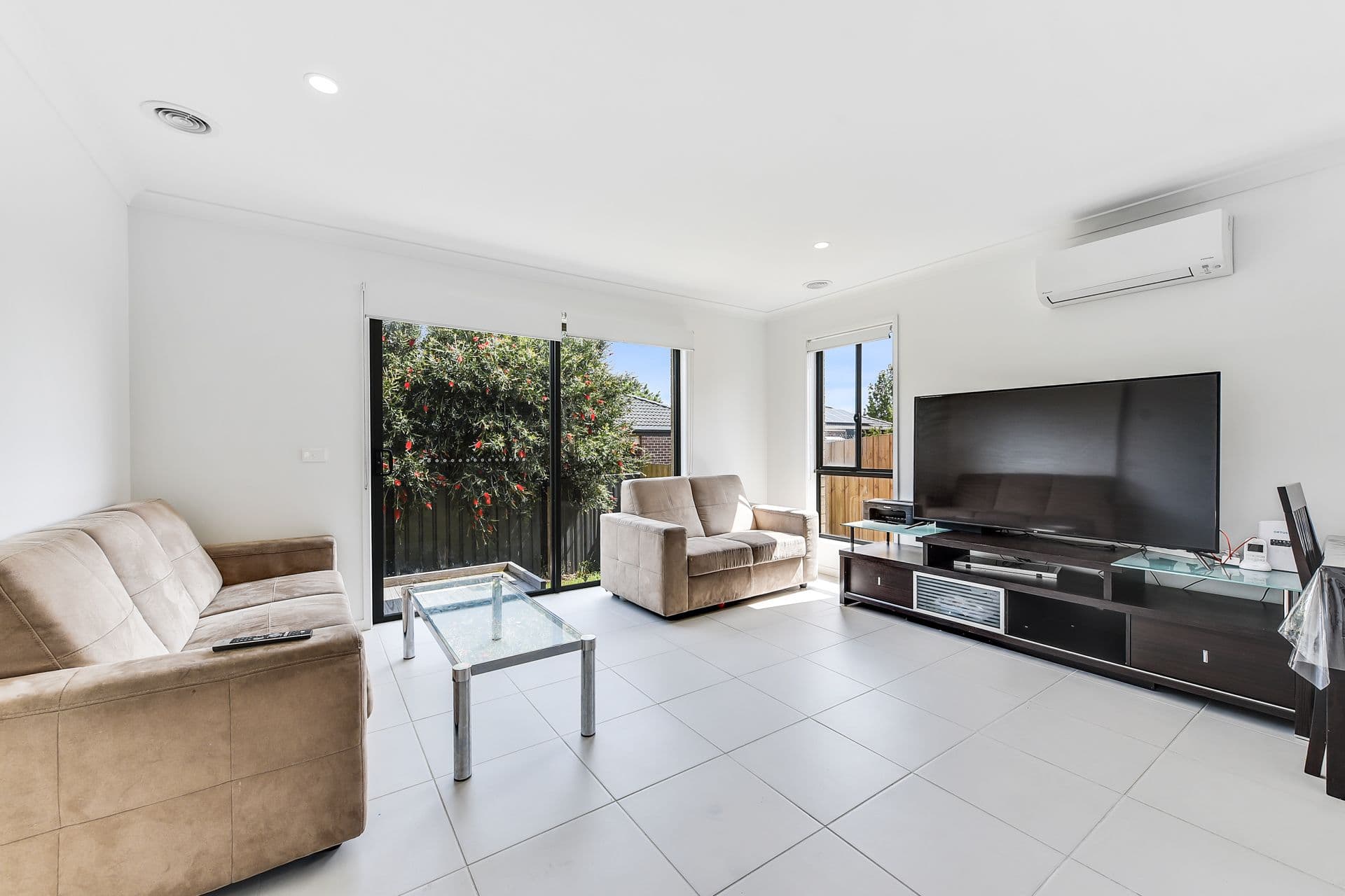 15 Merlot Way, Clyde North VIC 3978, Clyde North - Thumbnail 7