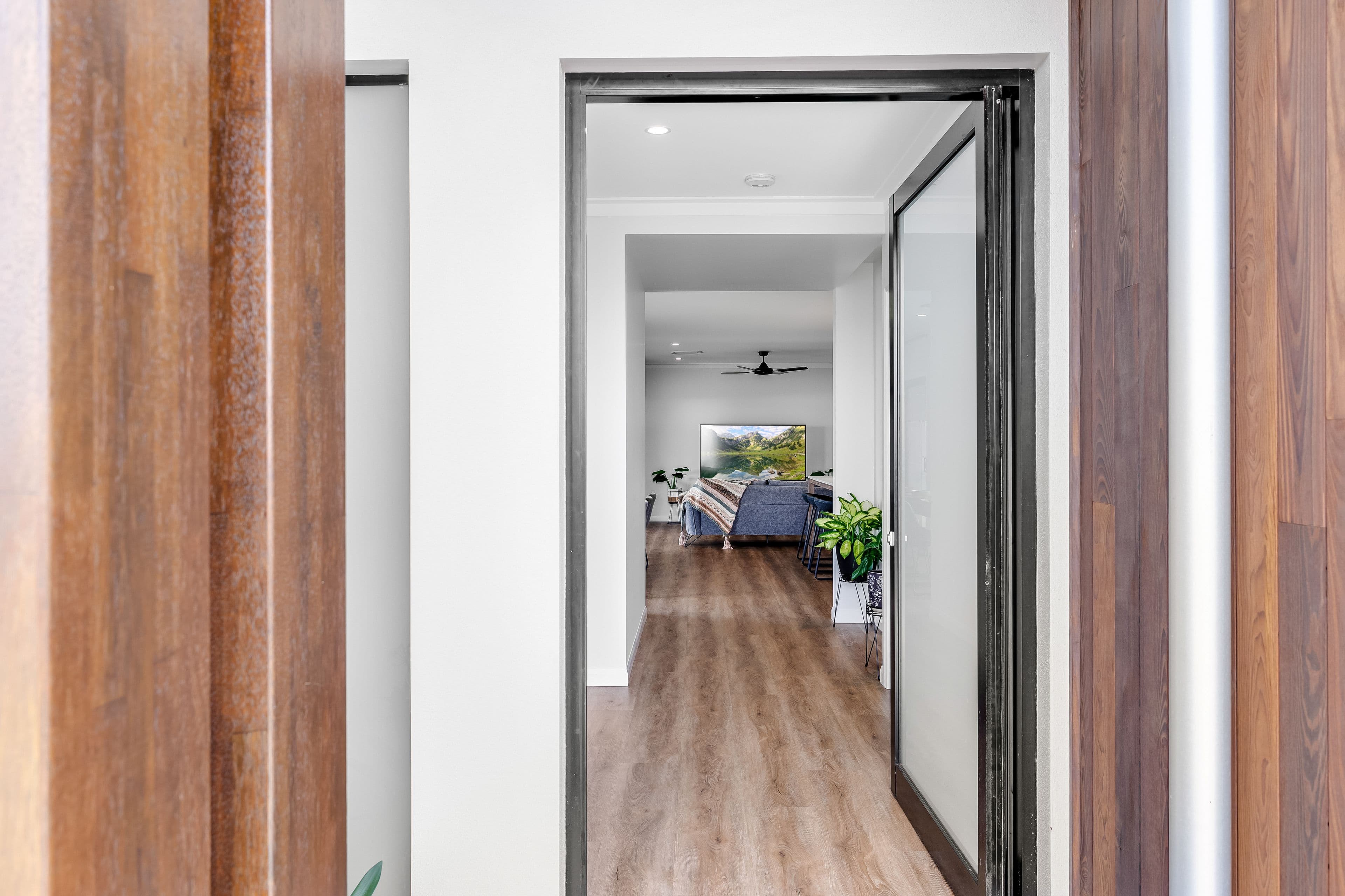 32 Brimblecombe Drive, Middle Ridge QLD 4350, Middle Ridge - Thumbnail 2
