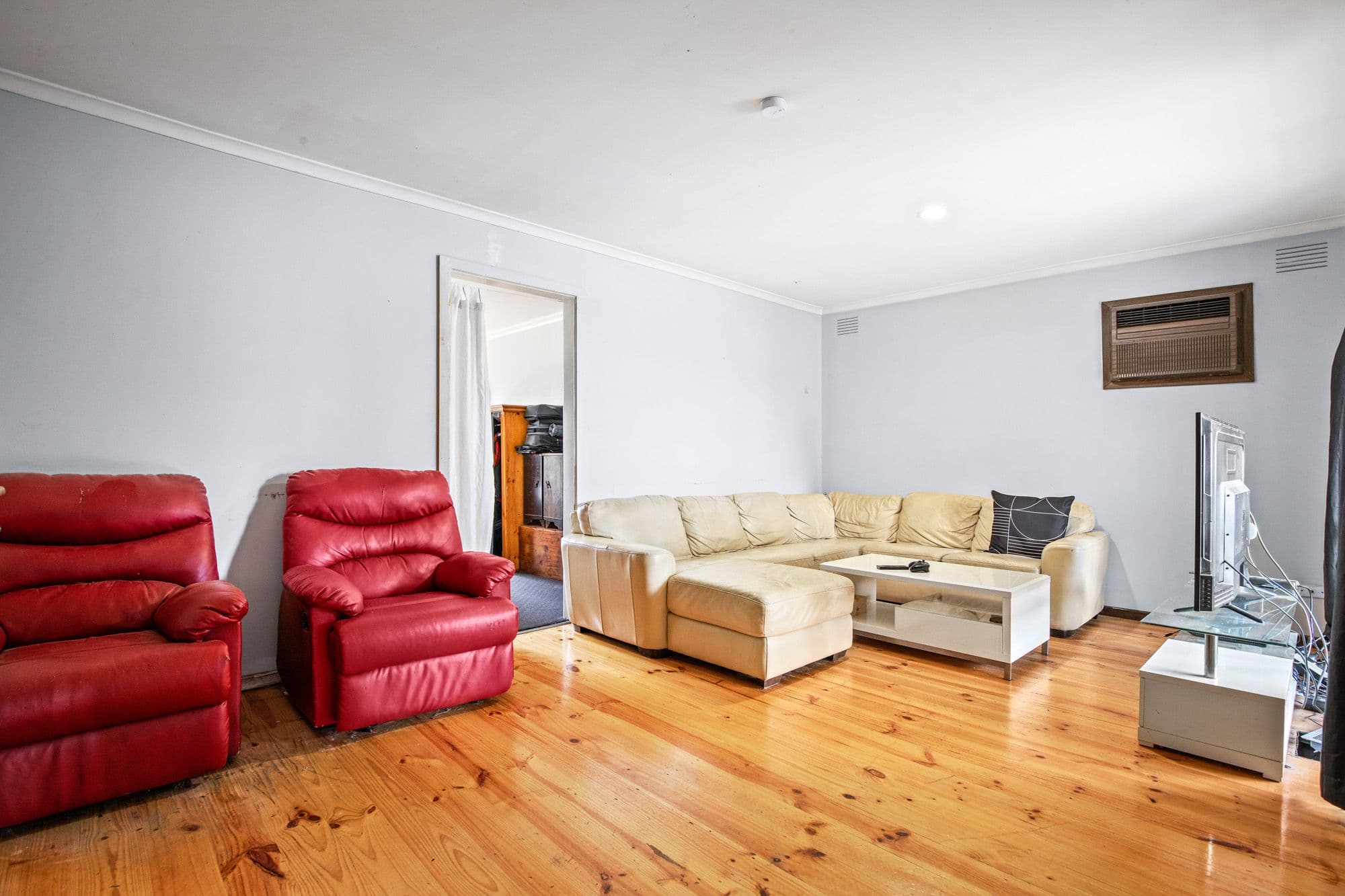 8 Iluka Drive, Werribee VIC 3030, Werribee - Thumbnail 6