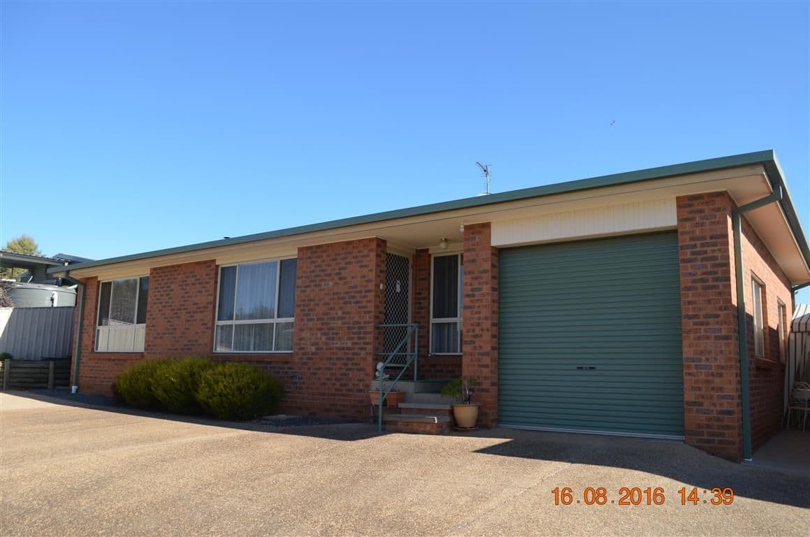 30 Howick Street, Tumut - Image 1