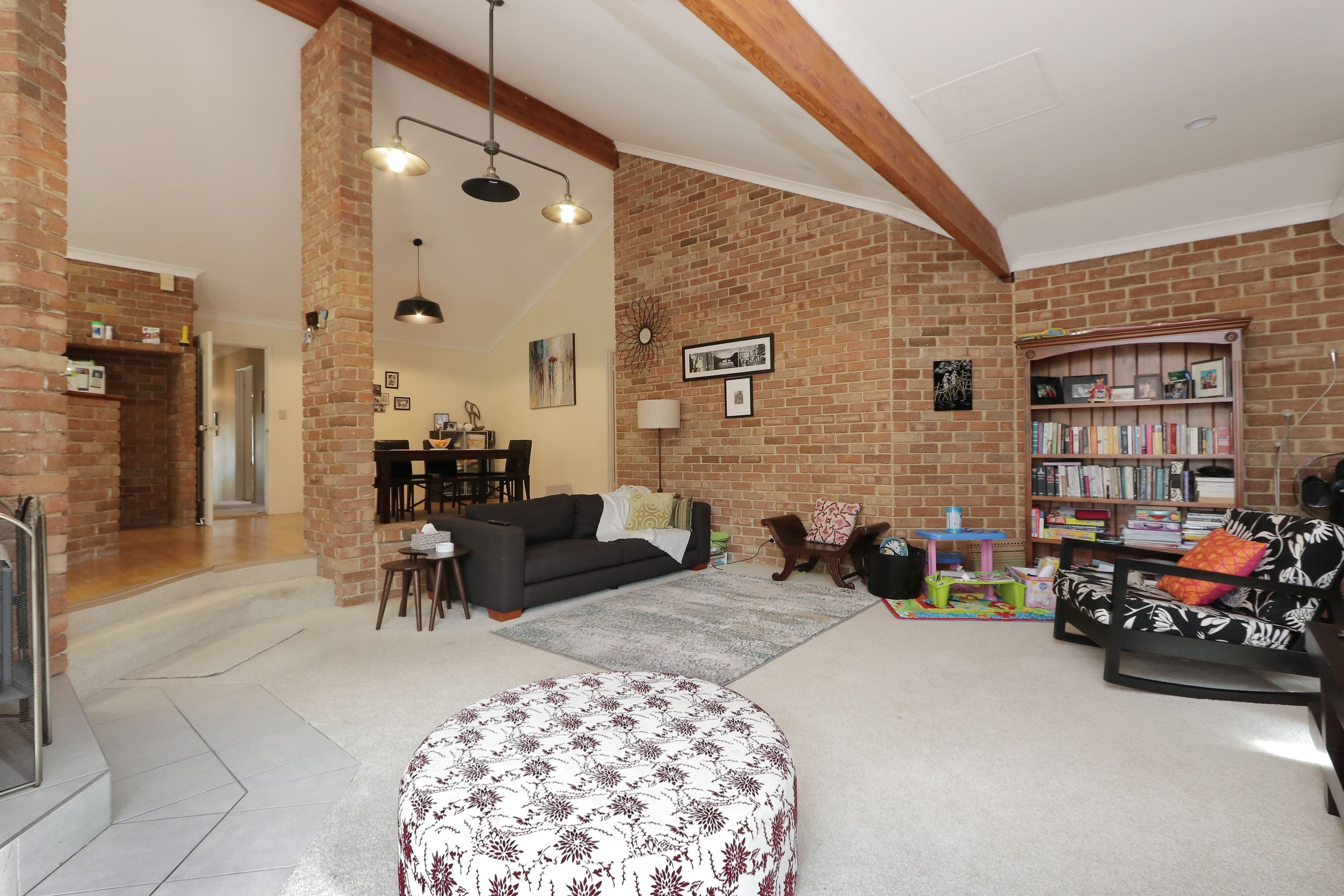 10 Alaric Court, Parkwood WA 6147, Parkwood - Image 1