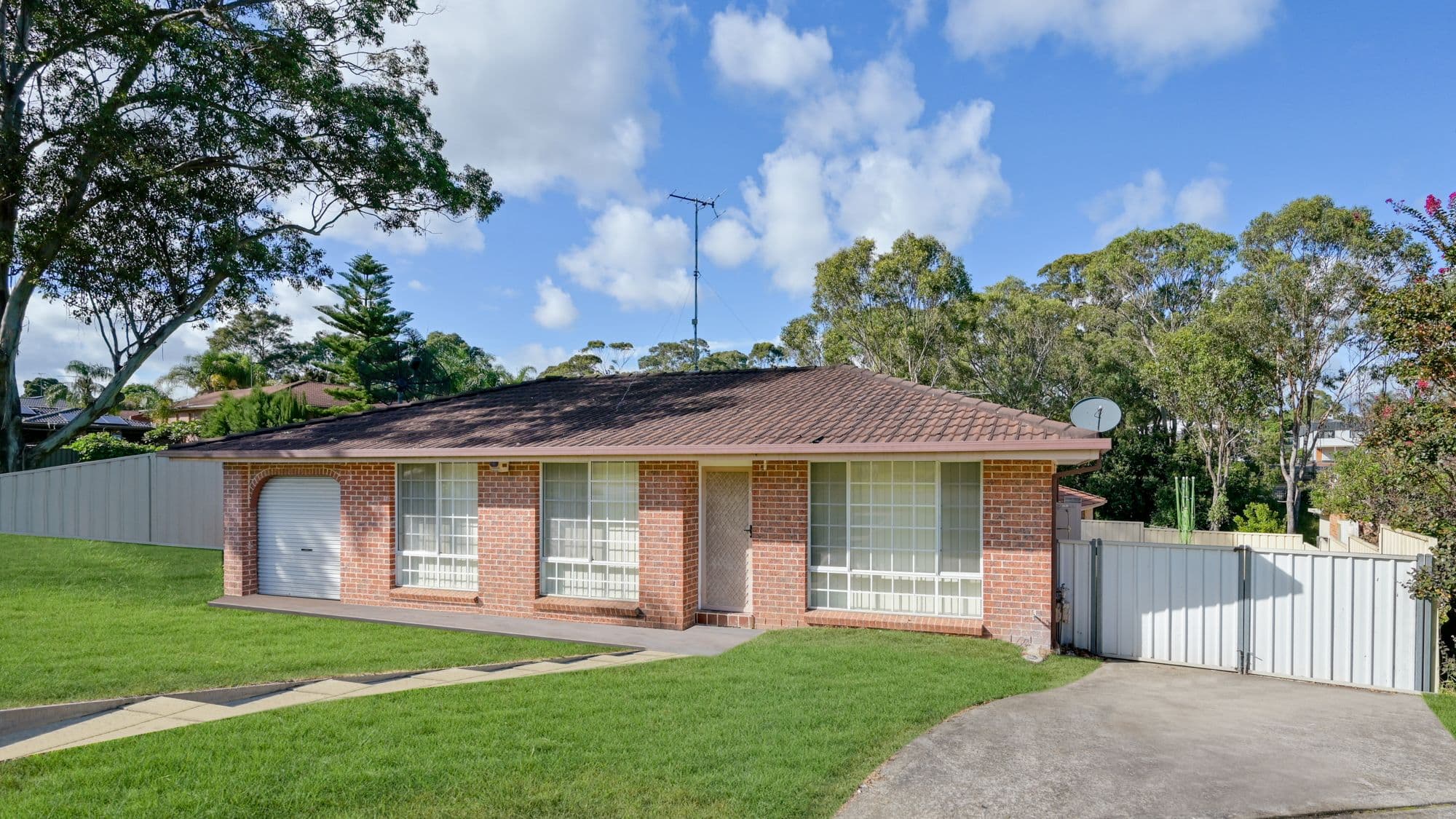 17 Jersey Parade, Minto NSW 2566, Minto - Image 1