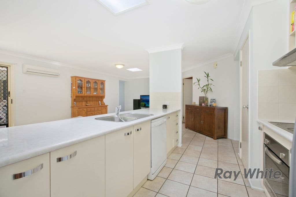 6 Eucalyptus Court, CAPALABA QLD 4157, Capalaba - Thumbnail 3