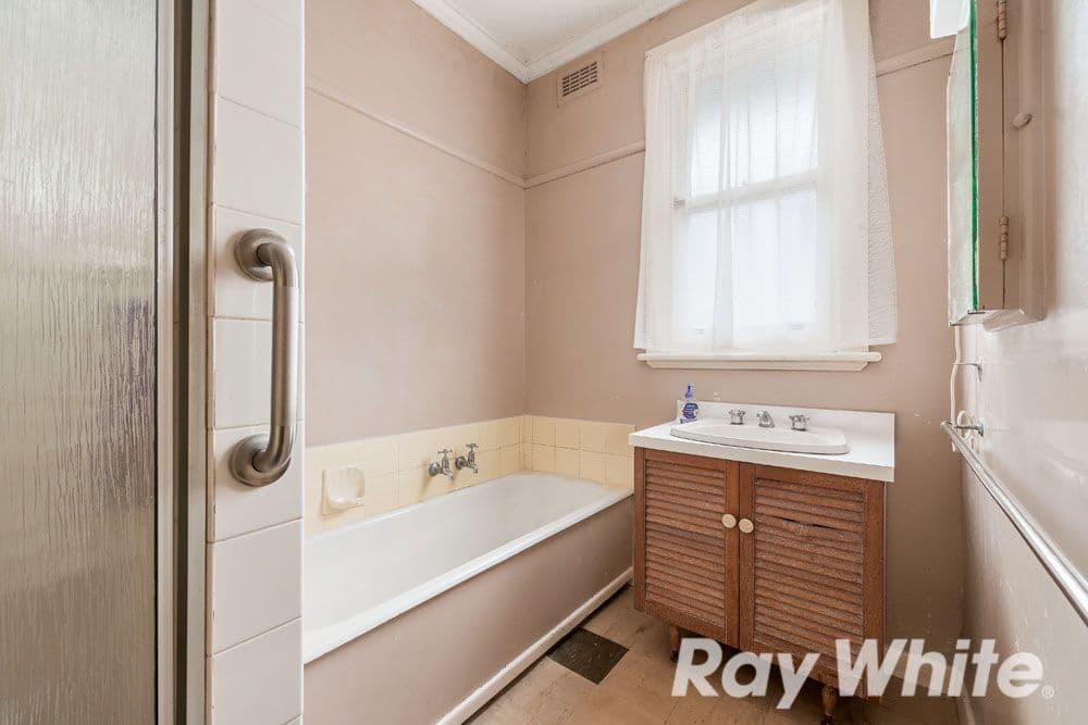 17 St Andrews Avenue, Rosanna VIC 3084, Rosanna - Thumbnail 7