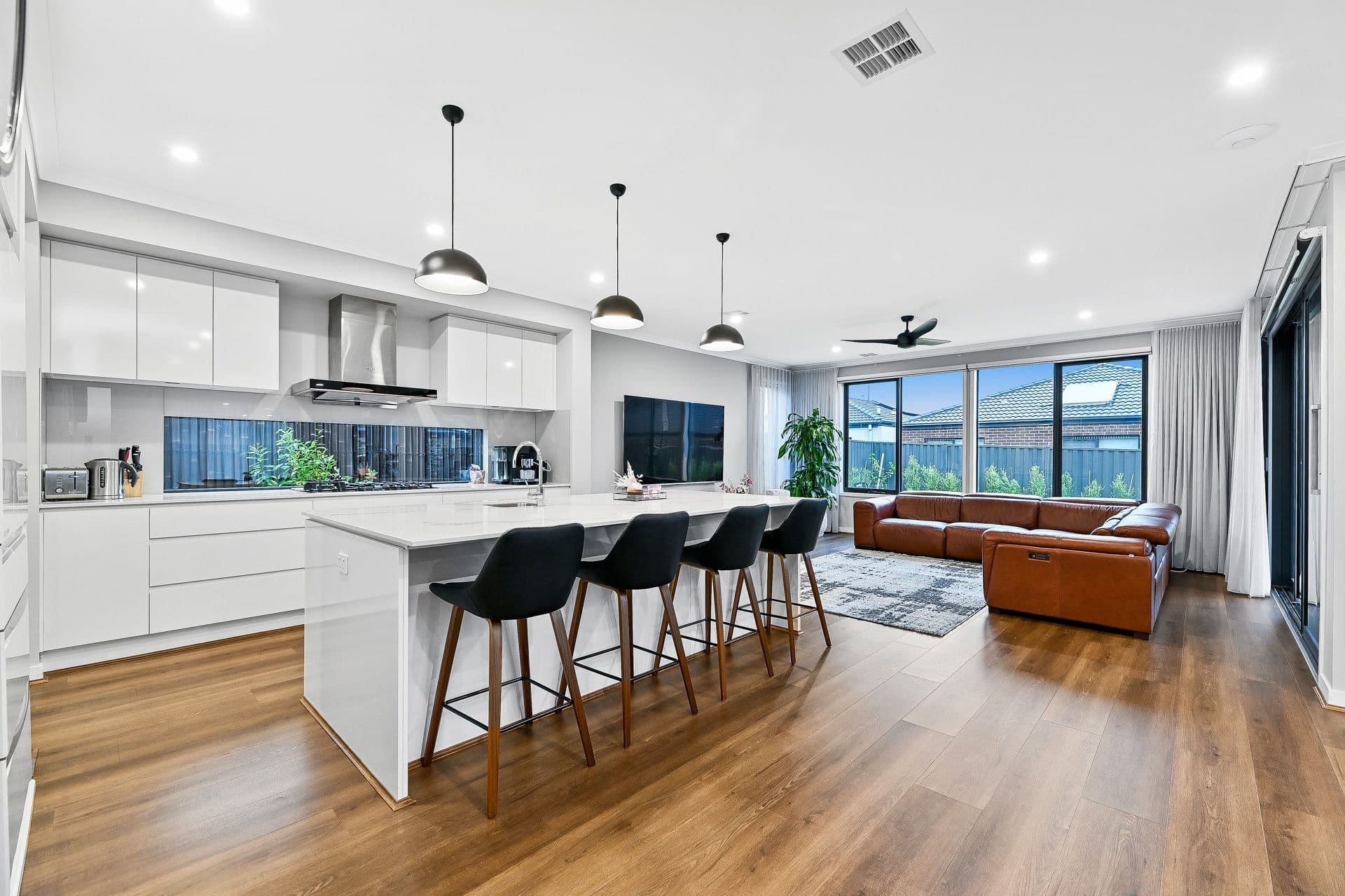 25 Excalibur Street, Berwick VIC 3806, Berwick - Thumbnail 4