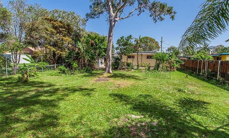 15 Hughes Street, Deception Bay QLD 4508, Deception Bay - Thumbnail 2