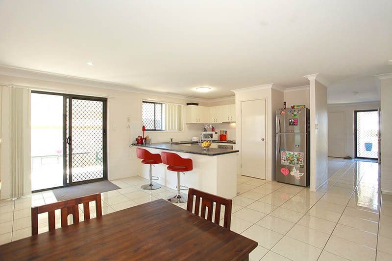 8 voyager Street, MARSDEN QLD 4132, Marsden - Thumbnail 3