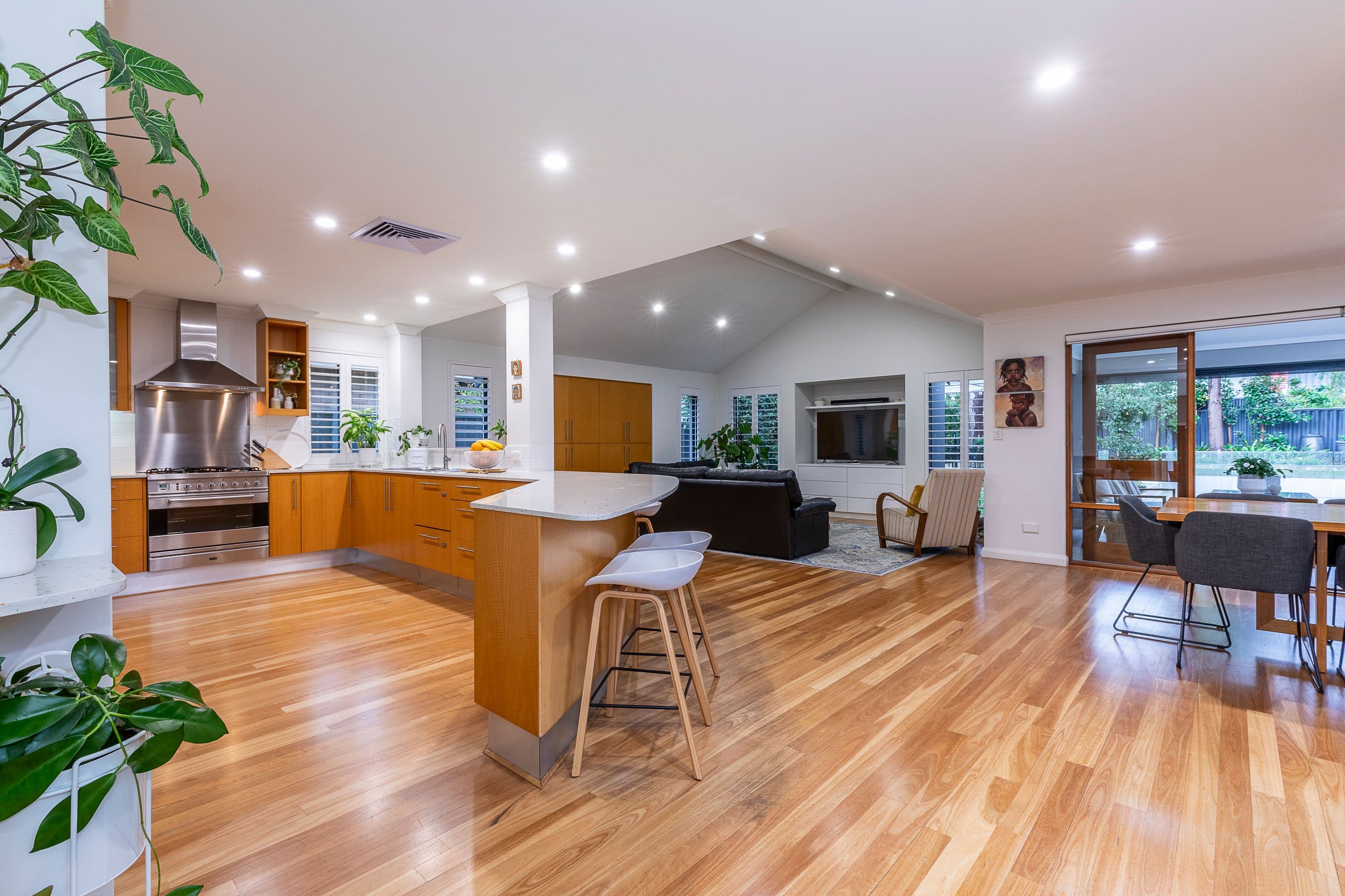 15 Graham Road, Menora WA 6050, Menora - Thumbnail 2