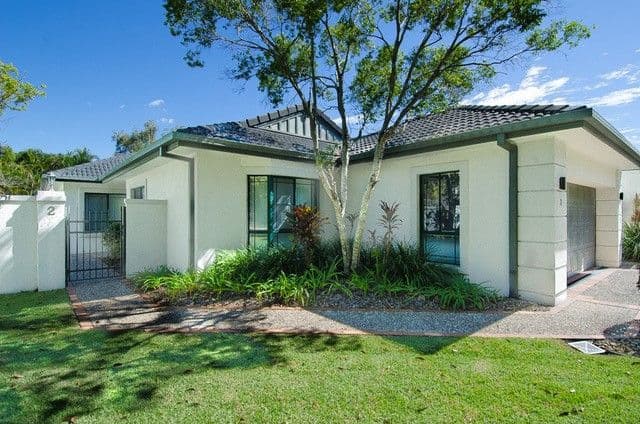 2 Steyning Court, Arundel QLD 4214, Arundel - Thumbnail 3