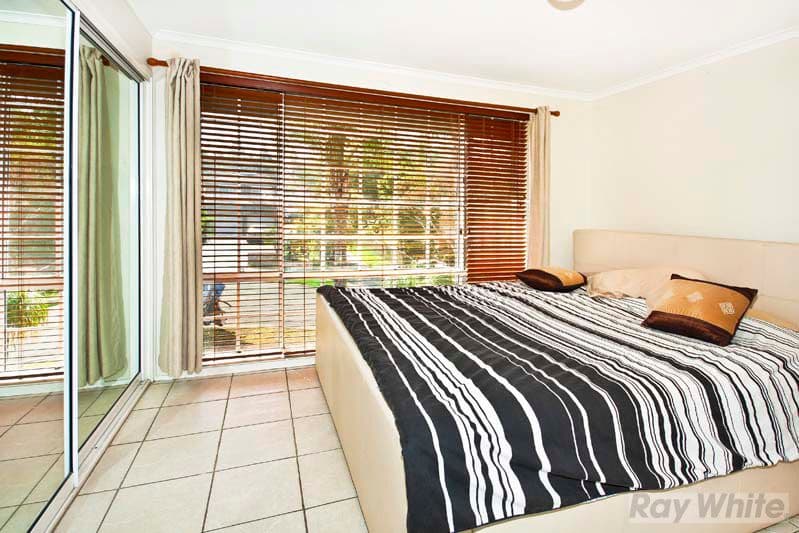 18  Kingfisher Avenue, HINCHINBROOK NSW 2168, Hinchinbrook - Thumbnail 3