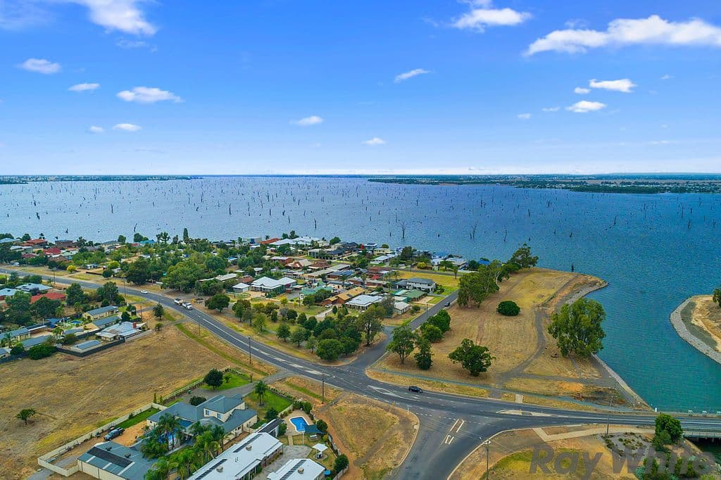 15 Savernake Road, Mulwala - Thumbnail 2